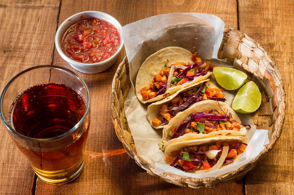 Quicklink Images2F1754300236544 320Taco20Spots2C20One20Epic20Night 7W0Szn